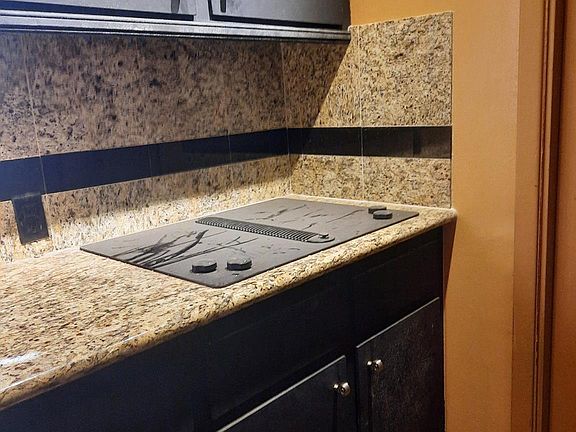 4th image of 2118 Fulham Ct