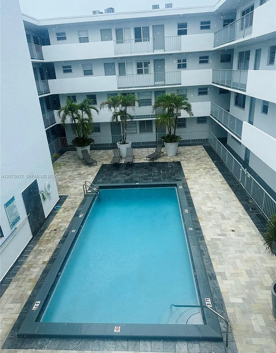 Lincoln Place Residences — Photo 1
