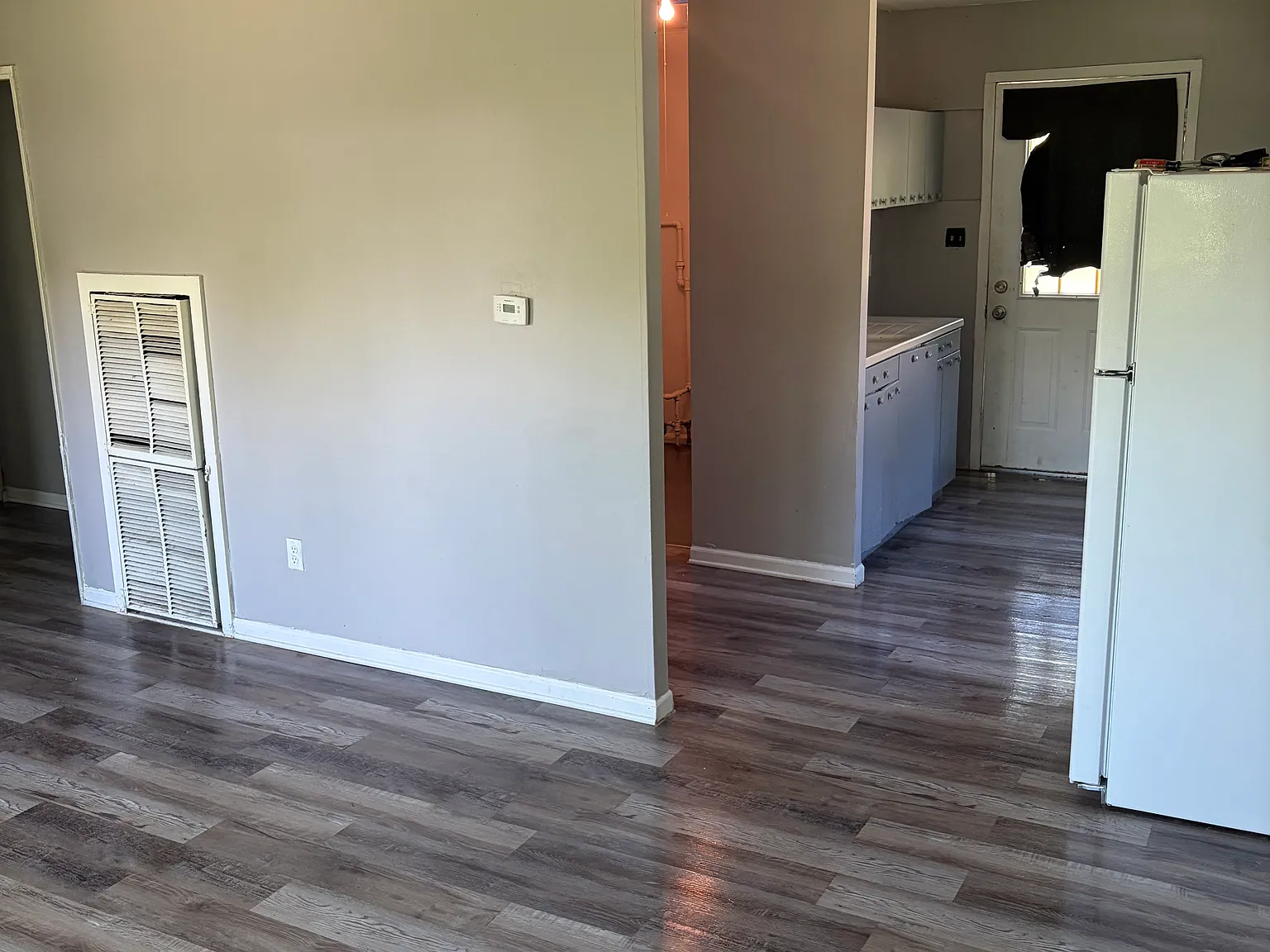 2 bed, 800 sqft, $1,000 — Photo 3