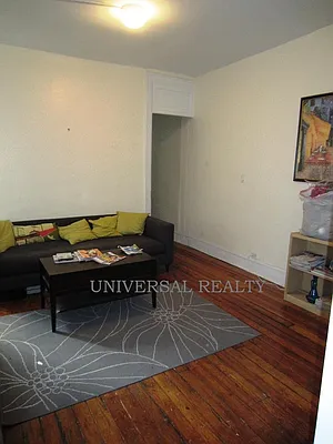 Rented by Universal Realty Group | media 17