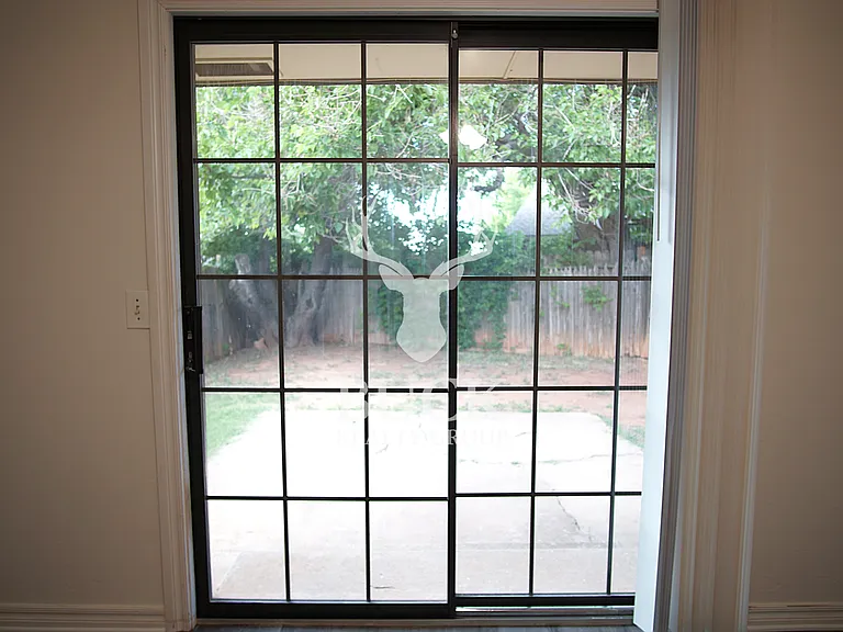 6803 Woodlake Dr — Photo 13