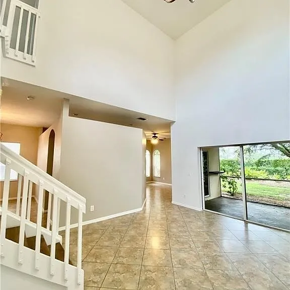 8929 Spring Mountain Way — Photo 9