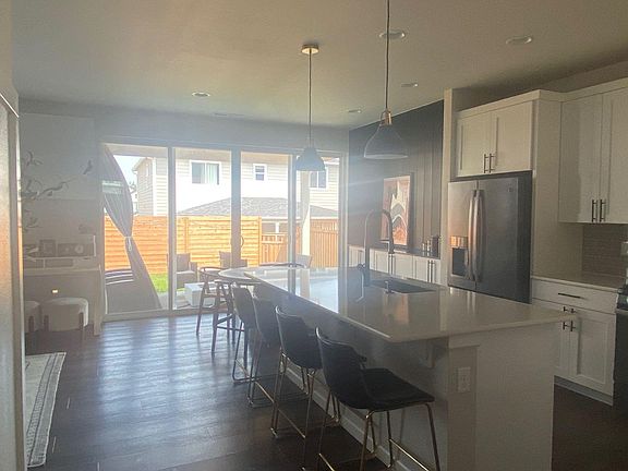 4th image of 18613 134th Street Ct E