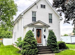 18 Mount View Pl, Lancaster, NY 14086