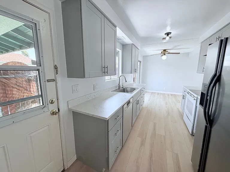 41096 Beachwood Ave — Photo 4