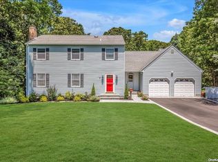 106 Southfields Rd, Riverhead, NY 11901