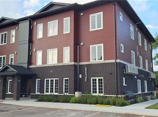 33 Murray Ct #2, Perth East, ON N0K1M0