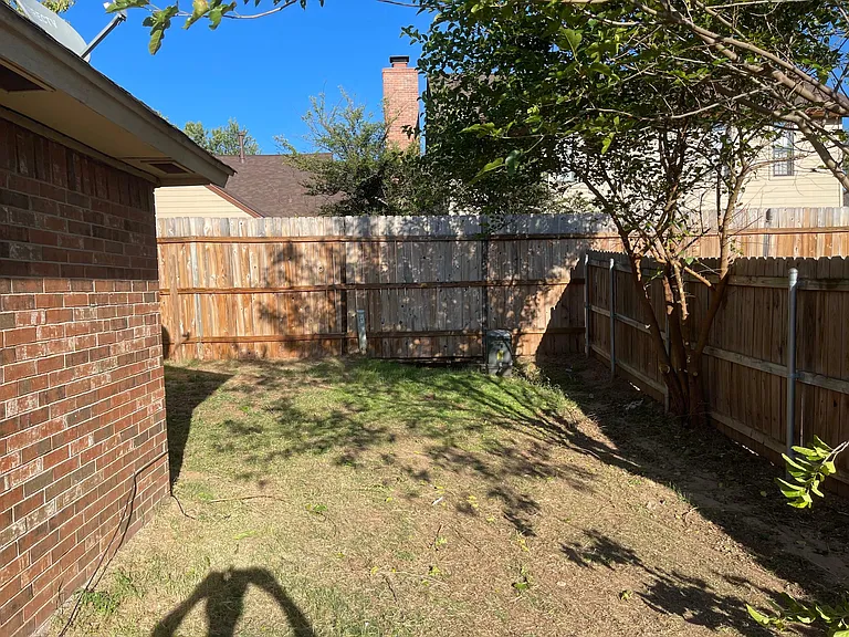 2707 Belknap Ave — Photo 14