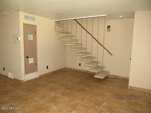1302 E Maryland Ave #5 — Photo 10