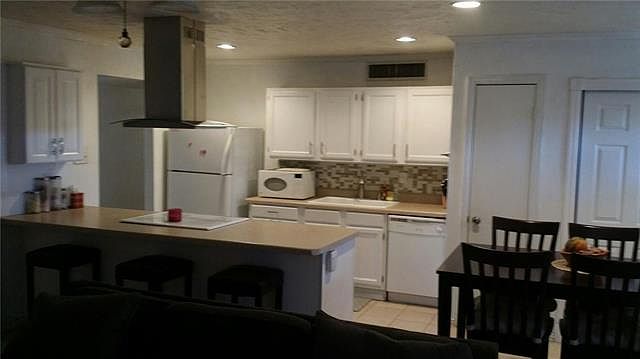 2nd image of 4118 Mary Jane Ln