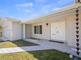 Oakland Acres, Miami, FL 33176