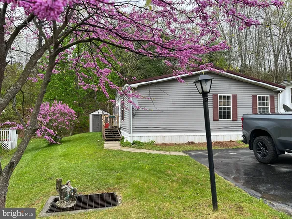 1128 Ghaner Rd, Port Matilda, PA 16870