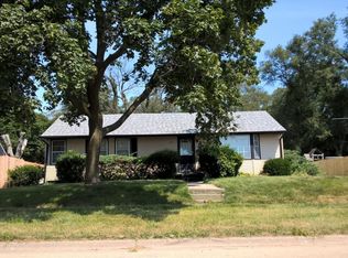 1215 Ogilby Rd, Rockford, IL 61102