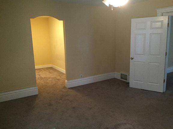 5th image of 617 Saint Charles St #2