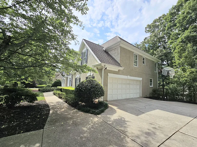 7335 Craigleith Dr — Photo 10