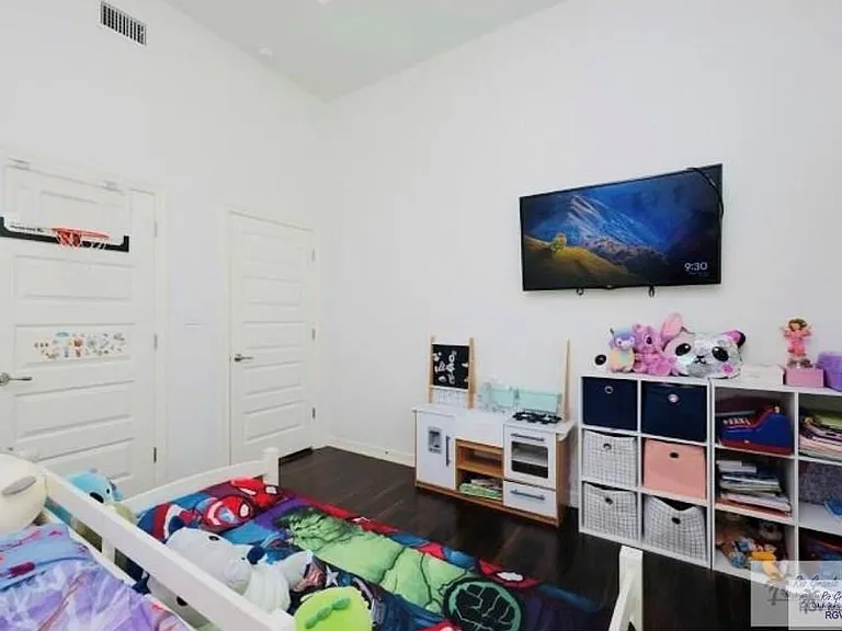 5807 Buckeye Ct — Photo 18