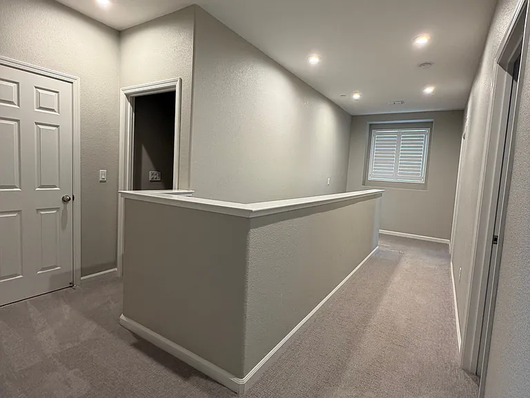 700 Apricot Cir — Photo 14