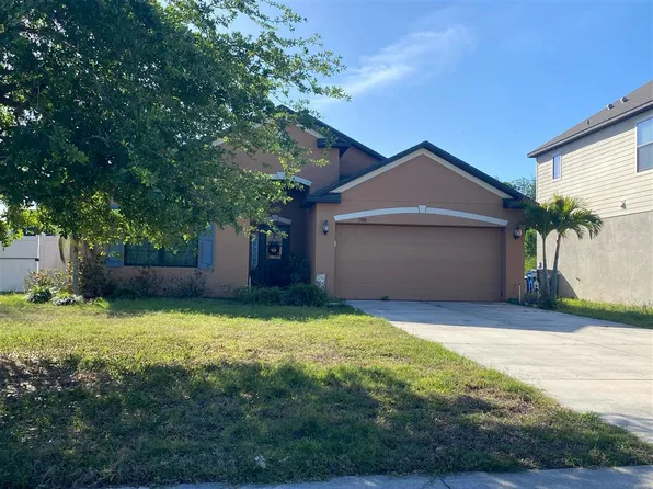 3920 Willow Walk Dr, Palmetto, FL 34221