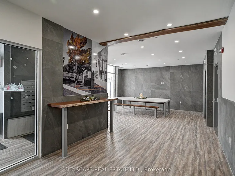408 Dundas St S #212 — Photo 7