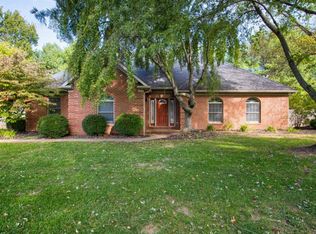 7908 Peach Blossom Ln, Evansville, IN