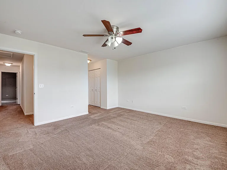 893 Lewisburg Ln — Photo 17
