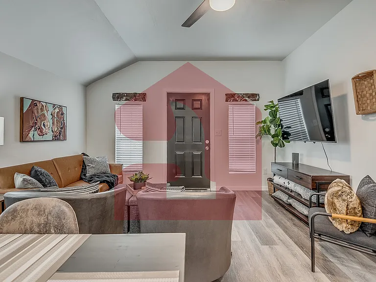 208 E Mosier St — Photo 18