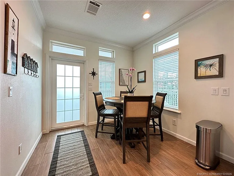 378 NE Wharfs Way — Photo 11