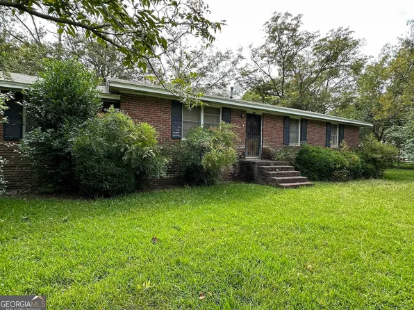 616 W Ohoopee St, Fitzgerald, GA 31750