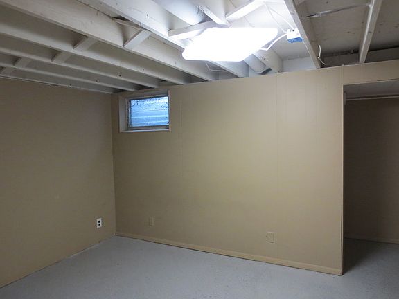 2nd image of 8302 E 106th Ter