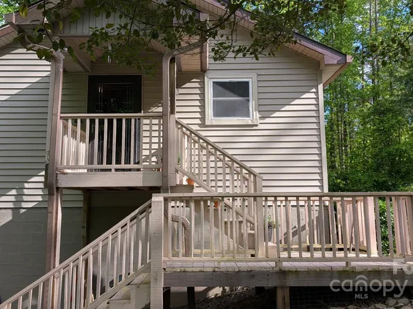 87 Oscar Chappell Rd, Brevard, NC 28712