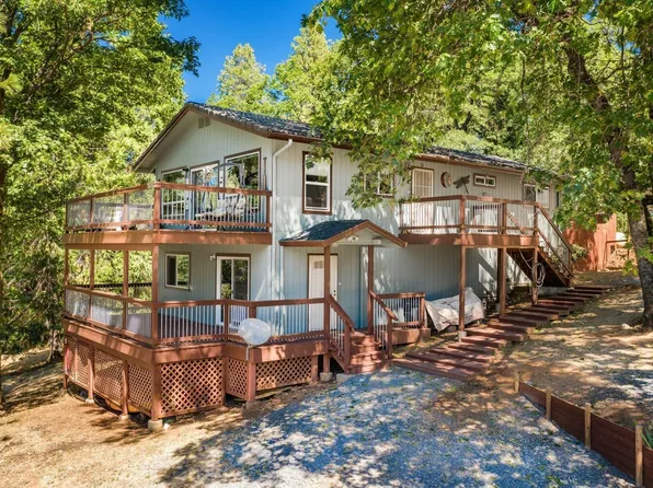 6171 Hickory Ln, Foresthill, CA 95631