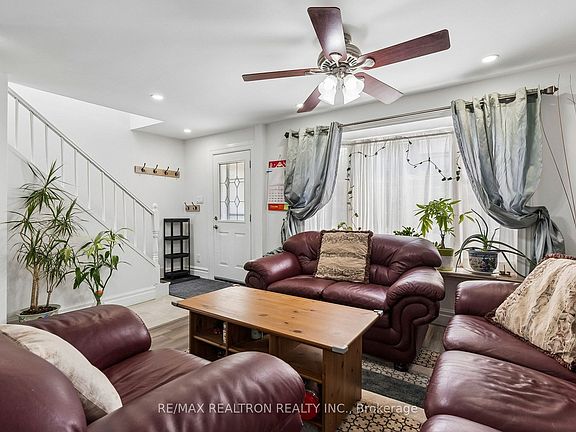 3rd image of 28 Machell Ave