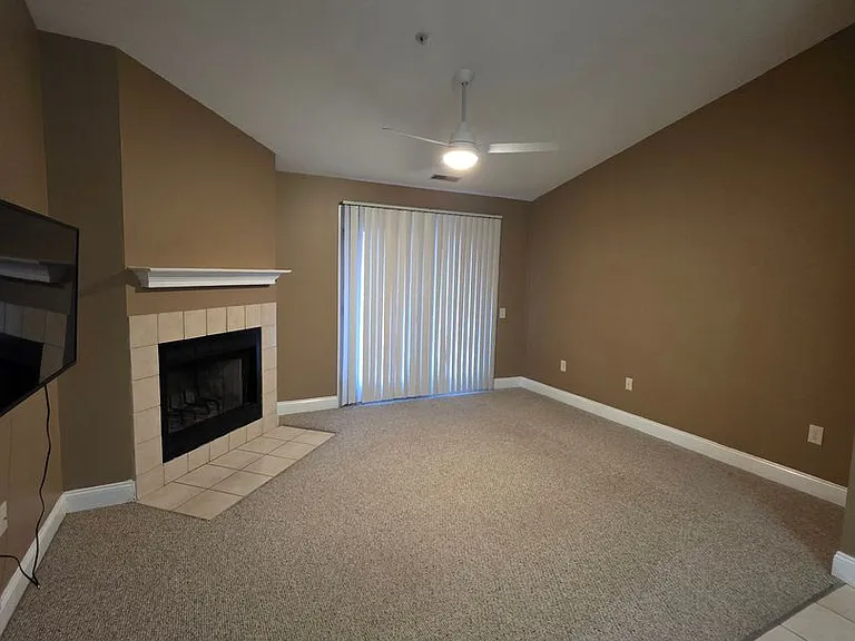 2809 Waters Edge Dr #260 — Photo 12