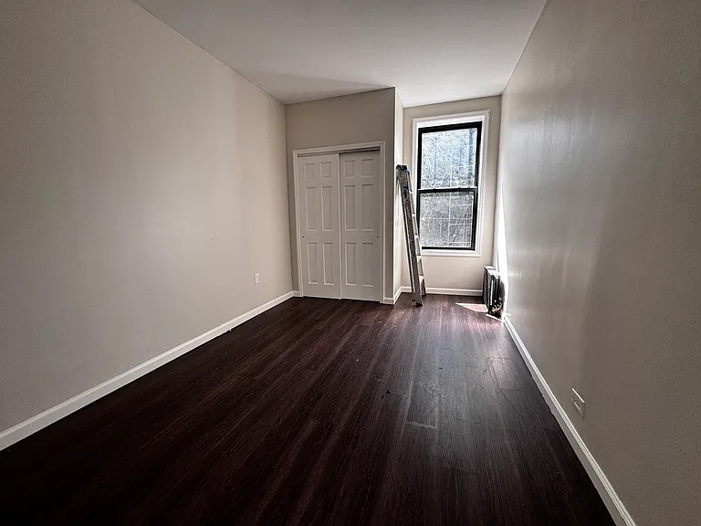 1039 College Ave #3F — Photo 3
