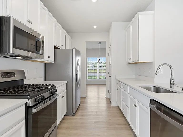 101 Iris Cir — Photo 12