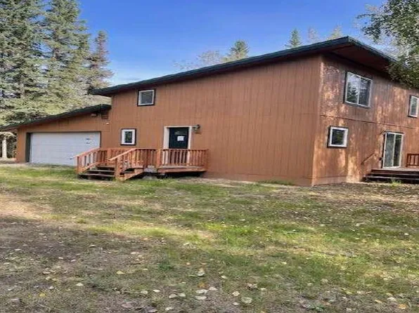 382 Sweren St E, Fairbanks, AK 99712