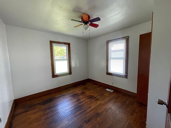 5th image of 1308 Hampton Ave