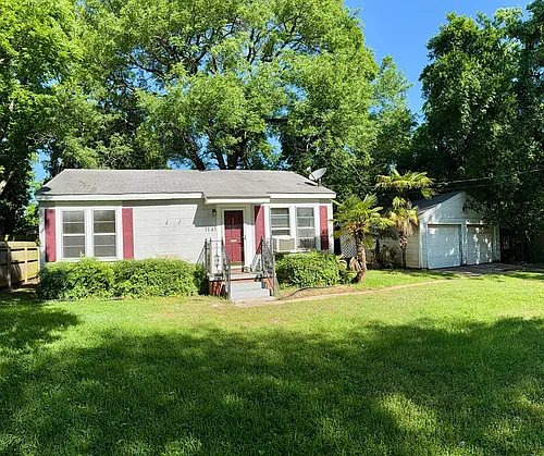 1141 Waller Ave Photo 1