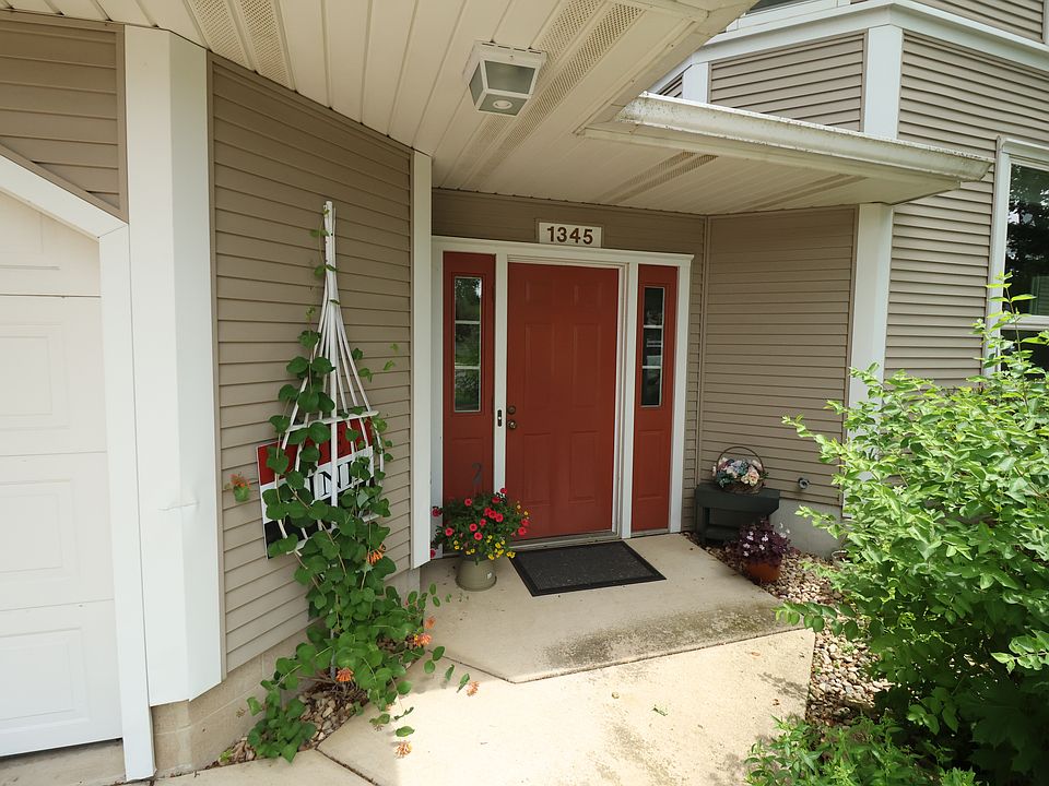 Private front entrance