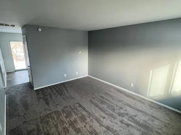 Now Leasing! 2 bed 1 bath Apartment in Walbridge., 103 Cedar Ct APT 4, Walbridge, OH 43465