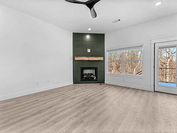 2nd image of 7 Latheron Ln