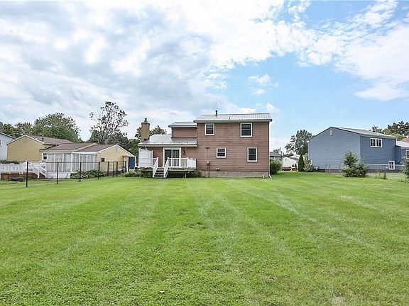 3rd image of 5734 Dalton Dr