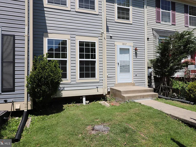 18365 Honeylocust Cir — Photo 28