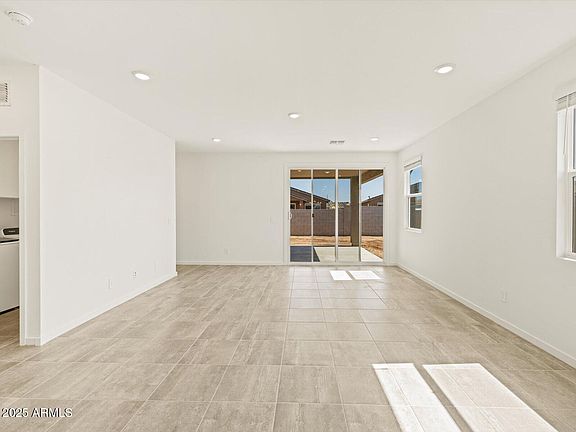 4th image of 37112 W PRADO Street