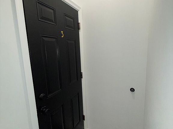 3rd image of 2028 Druid Hill Ave APT 3