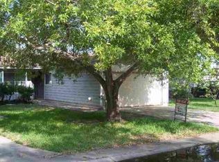8406 Dixon Ridge Dr, San Antonio, TX 78239