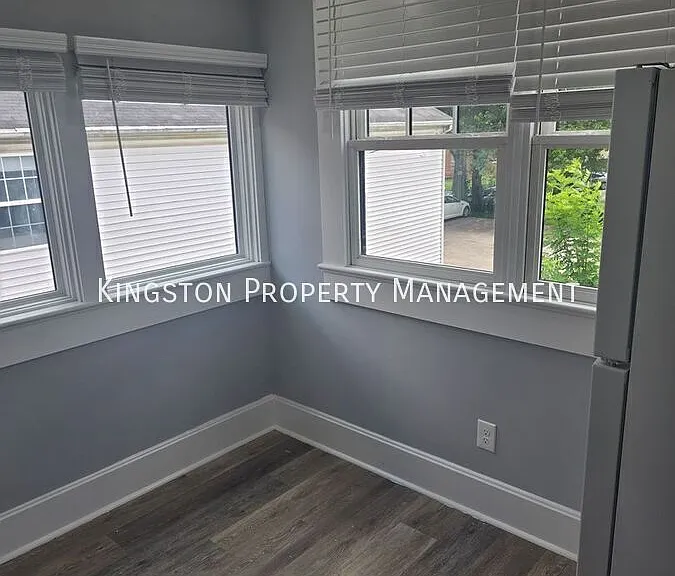 451 E Maxwell St #4 — Photo 4