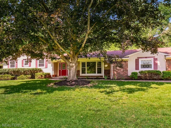 1845 N Livernois Rd, Rochester Hills, MI 48306