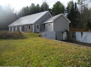 1185 N Dexter Rd, Sangerville, ME 04479
