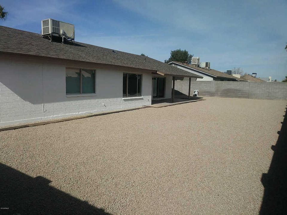 2nd image of 12647 N 50th Ln